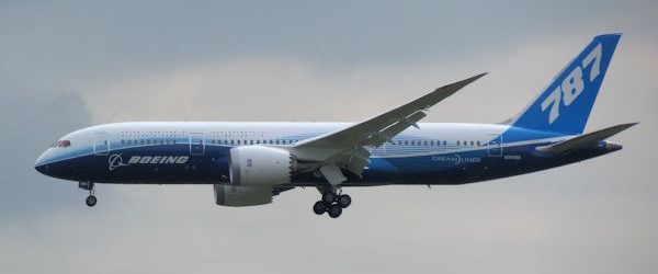 Boeing 787 Dreamliner 
@ Manchester #dreamtour